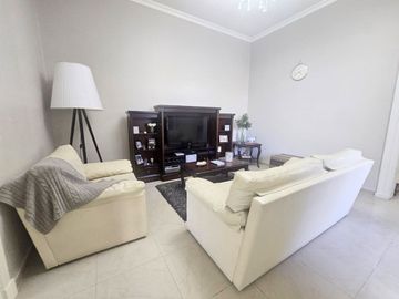 VENTA CASA TRES AMBIENTES PILETA APTO CRÉDITO