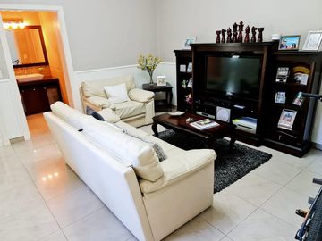 VENTA CASA TRES AMBIENTES PILETA APTO CRÉDITO