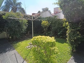 VENTA CASA 4 AMBIENTES MERLO PARQUE TERRAZA GARAJE