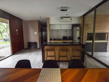 VENTA CASA 3 DORMITORIOS PILETA PUERTO PARAISO
