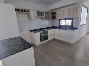 VENTA Departamento 2 dormitorios, cochera opcional