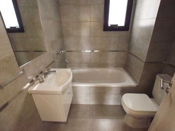 VENTA Departamento 2 dormitorios, cochera opcional