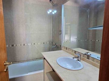 Venta Casa 4 dormitorios, jardín cochera Fisherton