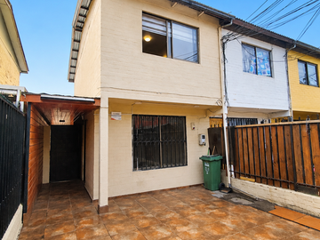 PROPIEDAD EN VENTA PASAJE CERRADO 2 DORMITORIOS 1 BAÑO 1 EST