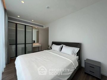 2-BR Condo at Muniq Sukhumvit 23 near MRT Sukhumvit
