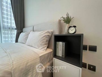 2-BR Condo at Muniq Sukhumvit 23 near MRT Sukhumvit