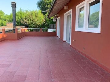 VENTA CASA 3 DORMITORIOS PILETA VILLA DEL LAGO