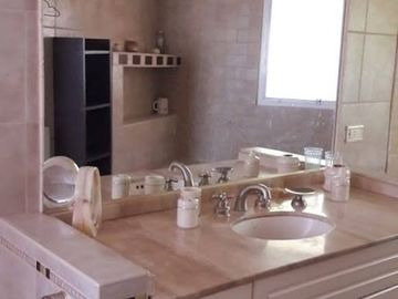 VENTA CASA 3 DORMITORIOS PILETA VILLA DEL LAGO