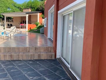 VENTA CASA 3 DORMITORIOS PILETA VILLA DEL LAGO