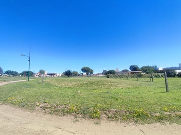 VENTA TERRENO VALLE DEL GOLF MALAGUEÑO 868 m2