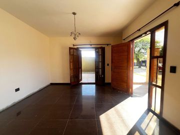 VENTA CASA 4 DORMITORIOS MALVINAS ARGENTINAS