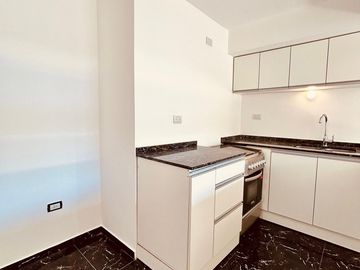 VENTA depto 2 amb Balcón Apto Crédito en FLORES
