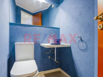 VENTA DEPTO 4 AMB + ESCRITORIO EN CABALLITO, COCH.