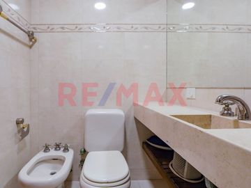 VENTA DEPTO 4 AMB + ESCRITORIO EN CABALLITO, COCH.