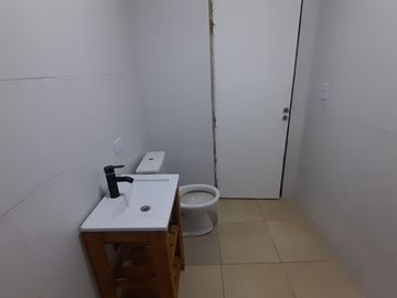 VENTA PH 2 AMBIENTES + COCHERA+PATIO, REFACCIONADO