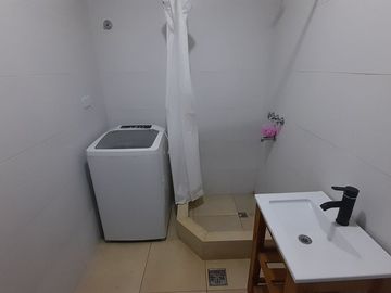 VENTA PH 2 AMBIENTES + COCHERA+PATIO, REFACCIONADO