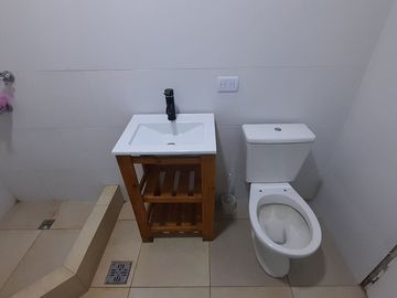 VENTA PH 2 AMBIENTES + COCHERA+PATIO, REFACCIONADO