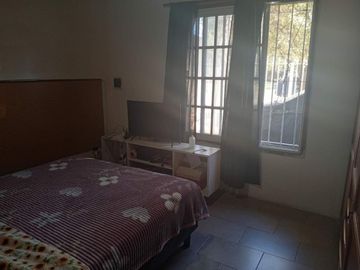 VENTA CASA MAS DOS  DEPARTAMENTOS  PUNTA MOGOTES