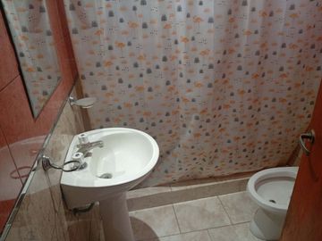 VENTA CASA MAS DOS  DEPARTAMENTOS  PUNTA MOGOTES