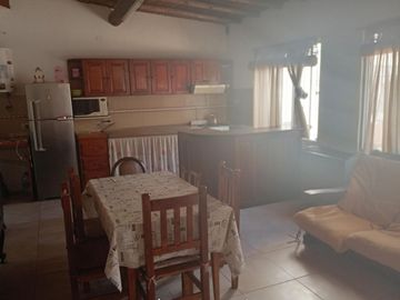 VENTA CASA MAS DOS  DEPARTAMENTOS  PUNTA MOGOTES