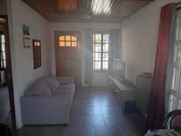 VENTA CASA MAS DOS  DEPARTAMENTOS  PUNTA MOGOTES