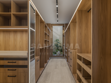 Altozano: Residencia con arquitectura de autor y alberca privada