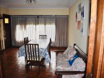 VENTA CASA 4 AMBIENTES APTA CREDITO