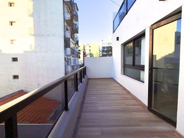 2 AMBIENTES DE 122M2 C/ TERRAZA PROPIA Y PARRILLA