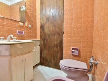 VENTA 4 AMBIENTES DEPENDENCIA PATIO BAULERA FLORES