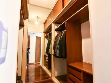 VENTA 4 AMBIENTES DEPENDENCIA PATIO BAULERA FLORES