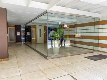 VENTA 4 AMBIENTES DEPENDENCIA PATIO BAULERA FLORES