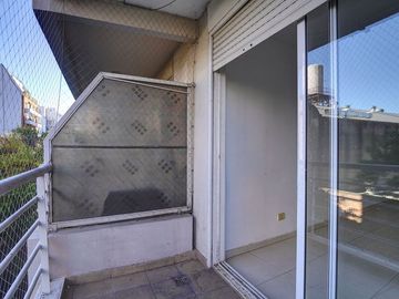 VENTA DEPARTAMENTO BALVANERA SUM, COCHERA Y PILETA