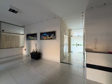 VENTA DEPARTAMENTO BALVANERA SUM, COCHERA Y PILETA