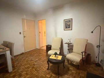 EXCELENTE 2 AMBIENTES CON PATIO