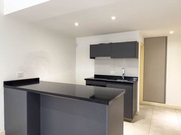 VENTA MONOAMBIENTE MODERNO CABALLITO