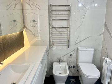 VENTA 4 AMB C/BALCON Y PARRILLA 2 COCH CABALLITO