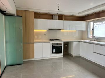 VENTA 4 AMB C/BALCON Y PARRILLA 2 COCH CABALLITO