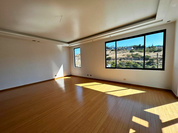 Residencia de lujo en Cumbres de Juárez, cerca de cacho, fundadores y aguacalien