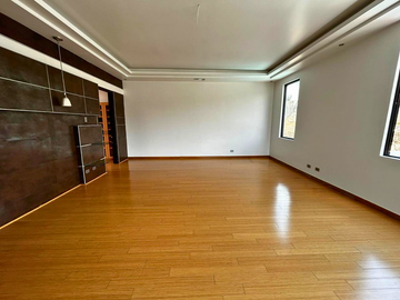 Residencia de lujo en Cumbres de Juárez, cerca de cacho, fundadores y aguacalien