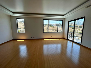 Residencia de lujo en Cumbres de Juárez, cerca de cacho, fundadores y aguacalien