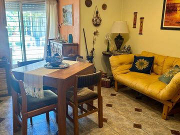 VENTA CASA 4 AMBIENTES CASTELAR NORTE GRAN FONDO