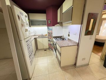 VENTA. CABALLITO 2 AMB (80 m2), LAV, BALCÓN AL FR