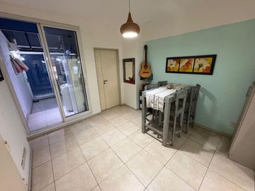 VENTA. CABALLITO 2 AMB (80 m2), LAV, BALCÓN AL FR
