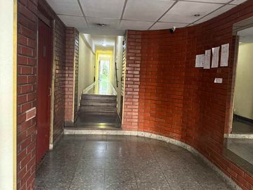 3 AMBIENTES CON BALCON SUPER LUMINOSOS