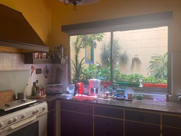 CASA 7 AMBIENTES -COCHERA-ASCENSOR UNIPERSONAL-