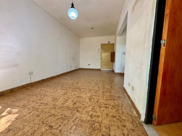 VENTA MONOAMB CON BALCON FRANCES EST.RAMOS MEJIA