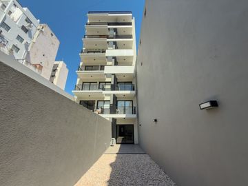 VENTA DEPTO A ESTRENAR CON PATIO ALMAGRO