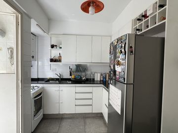 VENTA DEPTO 4 AMB BALCON AV. DIRECTORIO, FLORES