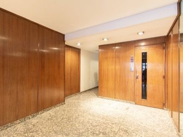 Venta Departamento Piso Caballito 4 amb + dependen