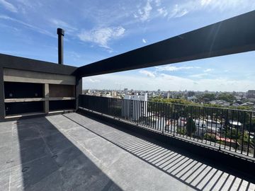 Venta Dep. 3 ambientes con patio en Colegiales